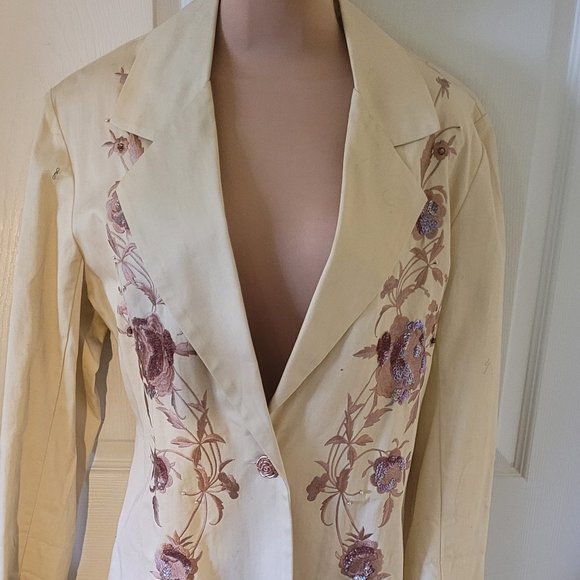 Sequinned tuxedo style blazer - Picture 3 of 13